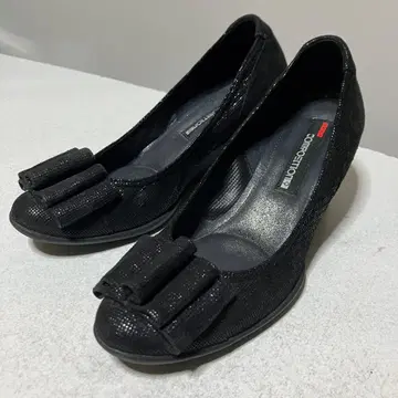 컴포지션9 리본 웨지 라메 펌프스 블랙 23cm
