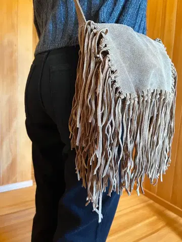 베이지 프린지 숄더백