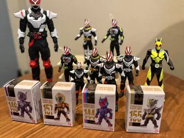 가면라이더 기츠 피규어 세트