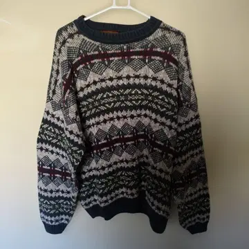 NORTHERN EXPLORER 노르딕 무늬 니트 스웨터