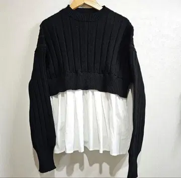 VIS 니트&프릴 아우터 블랙/화이트 프리 사이즈