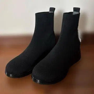 마리콴트 메탈 데이지 니트 부츠