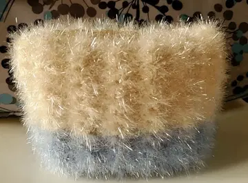 [ 손뜨개질 반짝이 파우치 ] 블루 x 아이보리