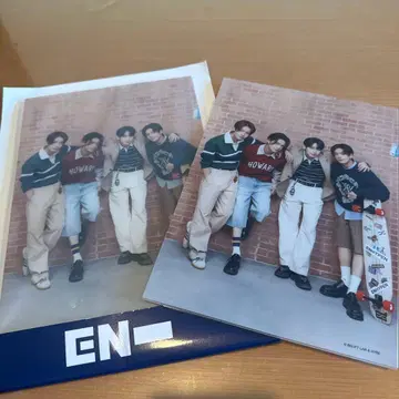 ENHYPEN 비주얼 보드 2장