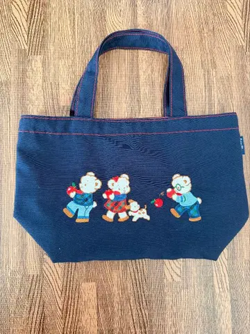 파밀리아 자수 캐릭터 네이비 토트백