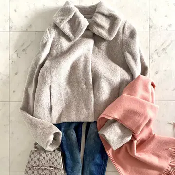 새상품급 엠프리미어 블랙 알파카 울 샤기 숏코트 34