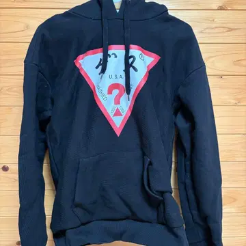 SOPH GUESS 콜라보 후드티