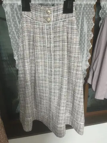 에이미 이스트 월 스커트