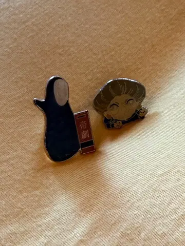 센과 치히로 캐릭터 핀 배지 2개 세트