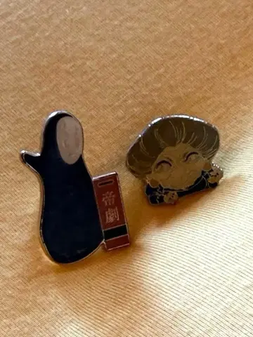 센과 치히로 캐릭터 핀 배지 2개 세트