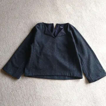 새상품급 MACPHEE 울 100% 긴팔 플레어 소매 상의