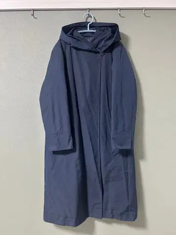 [ 새상품급 ] 쿠미교쿠 네이비 후드 부착 롱 다운 코트