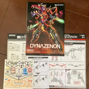 MODEROID 다이나제논 그리드나이트 풀파워 그리드맨 세트