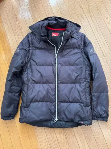 NEC 후드 부착 블랙 다운 자켓