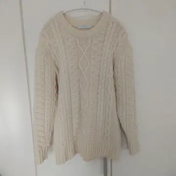 ETR 아이보리 케이블 아란 니트 스웨터