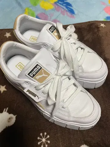 PUMA 여성용 통굽 스니커즈