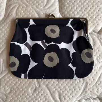 마리메꼬 가마구치 파우치