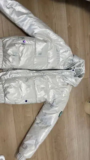 실버 다운 자켓 후드 부착 미사용품