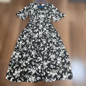 Her lip to 꽃무늬 플레어 슬리브 원피스 사이즈 S