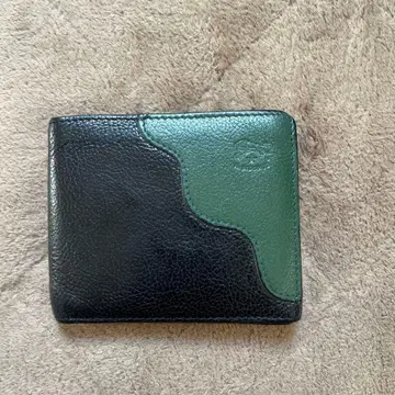 이단 접이식 지갑 블랙과 그린 가죽
