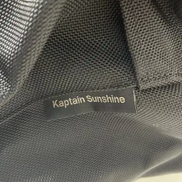 Kaptain Sunshine 블랙 백팩