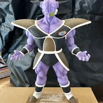 드래곤볼 기뉴 피규어 30cm