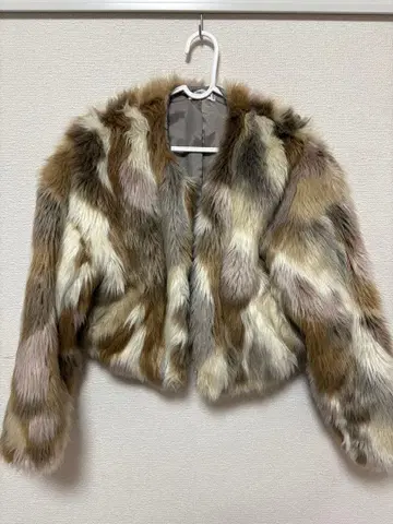 natural couture 멀티 컬러 퍼 숏 자켓