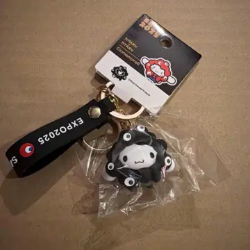 오사카 간사이 엑스포 한정판 산리오 블랙 변신 시나몬 롤