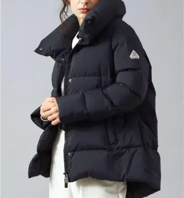 PYRENEX ELAURA2 블랙 다운 자켓