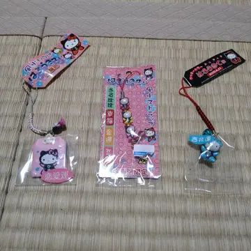 헬로키티 부적 스트랩 세트