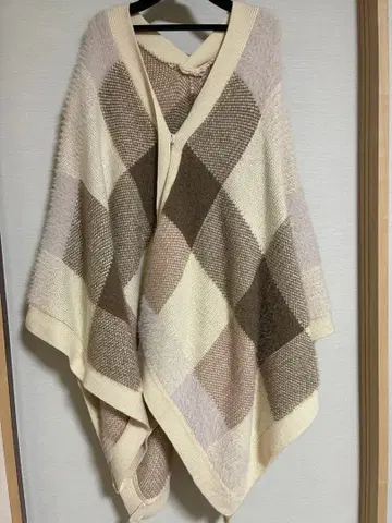 새상품급! 그레디 브릴리언트 구매 니트 판초