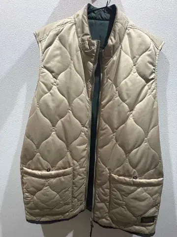 TIGHTBOOTH PRODUCTION 퀼팅 베스트 베이지