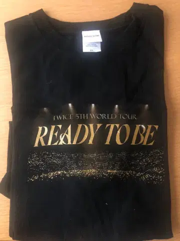 TWICE 5TH WORLD TOUR 티셔츠 XL
