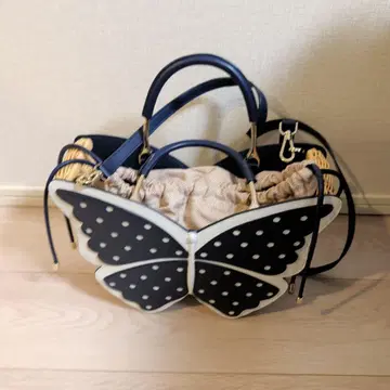 나비 디자인 숄더백 네이비