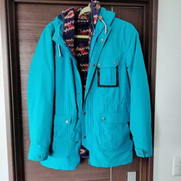 터콰이즈 후드 부착 마운틴 후드티