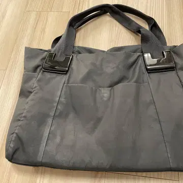 이야하피요네 토트백 M 사이즈