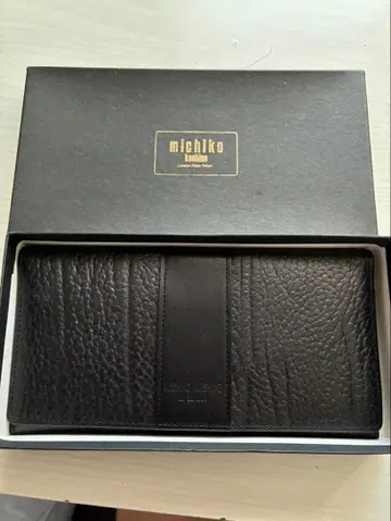 michiko 블랙 가죽 장지갑 박스 포함
