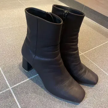 Diana 다크 브라운 가죽 숏부츠