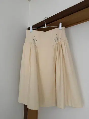 M'S GRACY 플레어 스커트 38 사이즈 아이보리