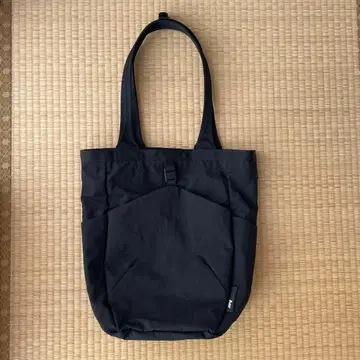 Aer 블랙 토트백