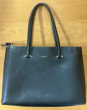 FURLA 블랙 토트백