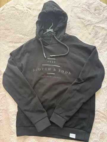 SCOTCH & SODA 블랙 후드티