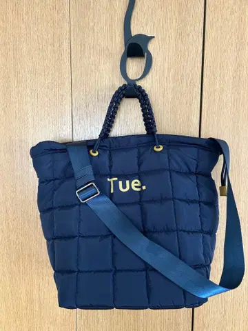 아네모네 퀼팅 2way 요일 토트백 네이비 컬러