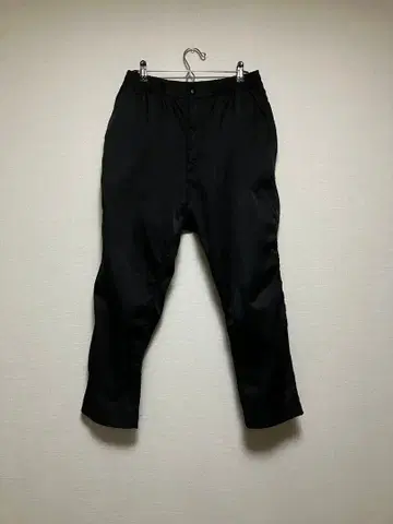 White Mountaineering 크롭 팬츠