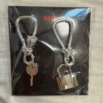 HANA BADLOVE 카라비너 세트