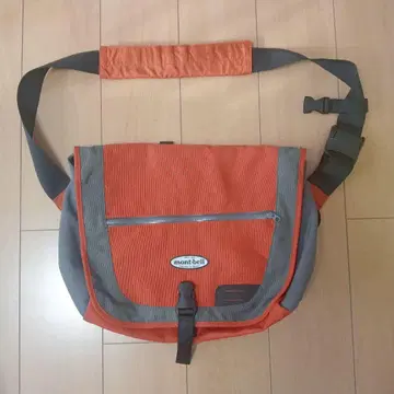 mont-bell 메신저 백 오렌지색 새상품급