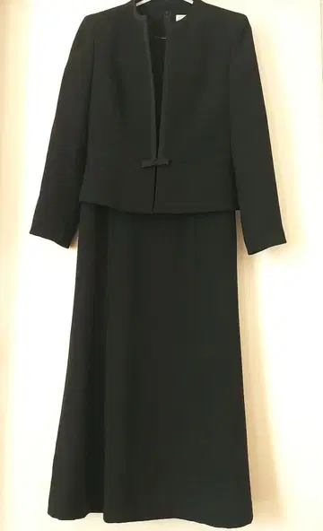 새상품급 FIGAROCLUB FORMAL 블랙 원피스 정장 자켓 포함