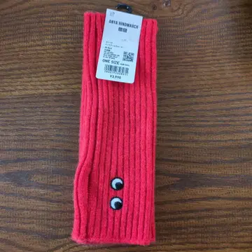 [ 미사용 새상품 ] 유니클로 x ANYA HINDMARCH 암커버 레드