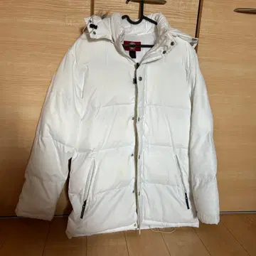 CONVERSE 화이트 다운 자켓 L 사이즈