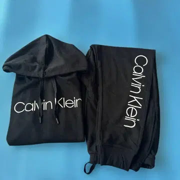 새상품 Calvin Klein 셋업 블랙 L